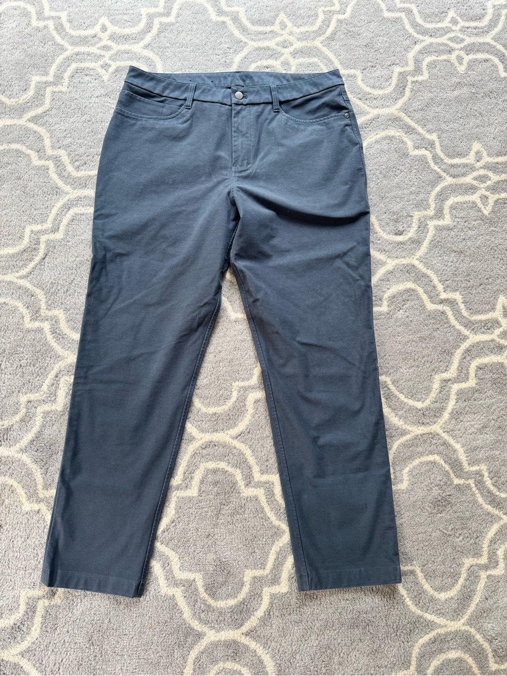Lululemon ABC Classic Fit 5 Pocket Pants Utilitech in Dark Blue 36 x 30